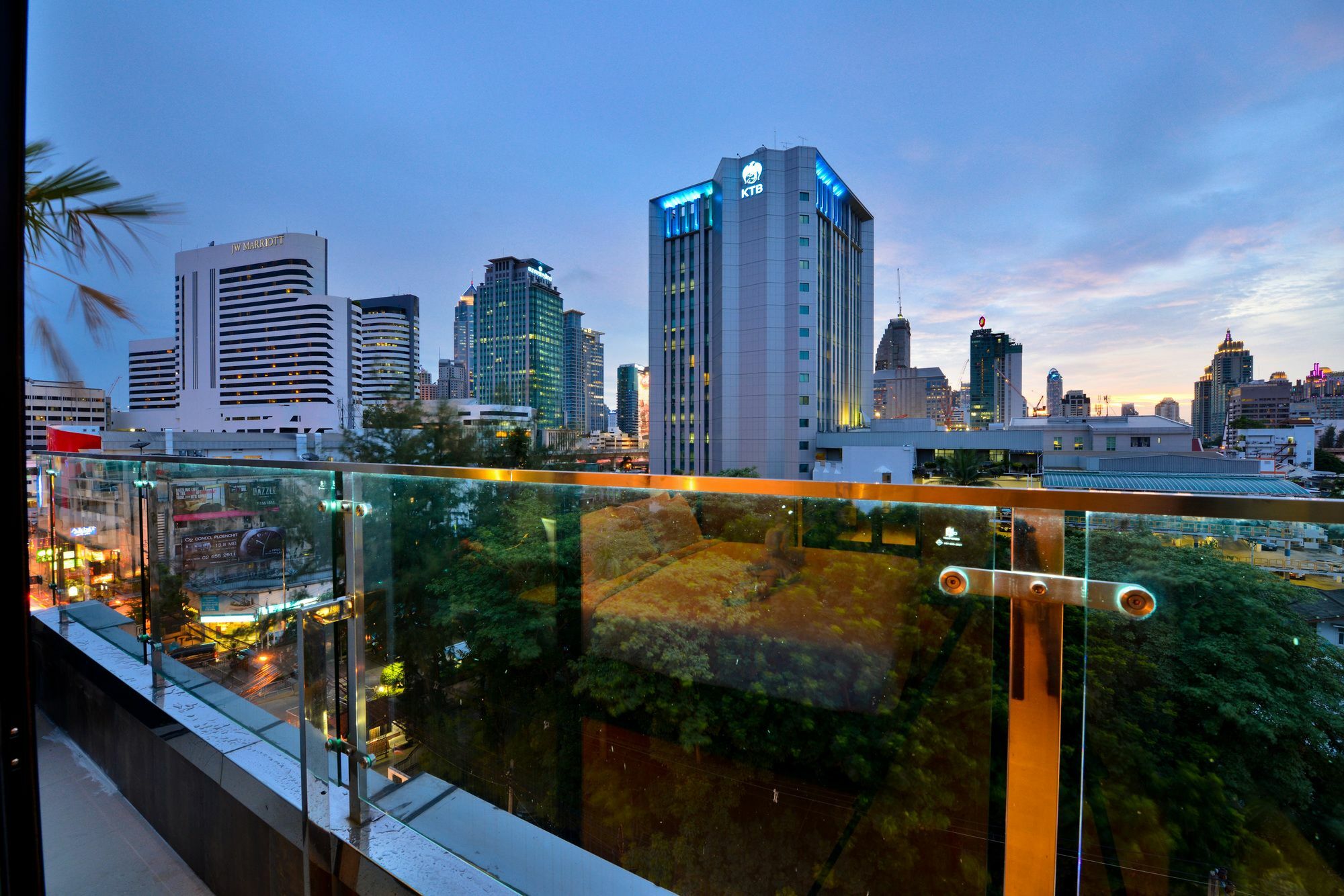 普莱斯蒂娜娜酒店 曼谷 外观 照片